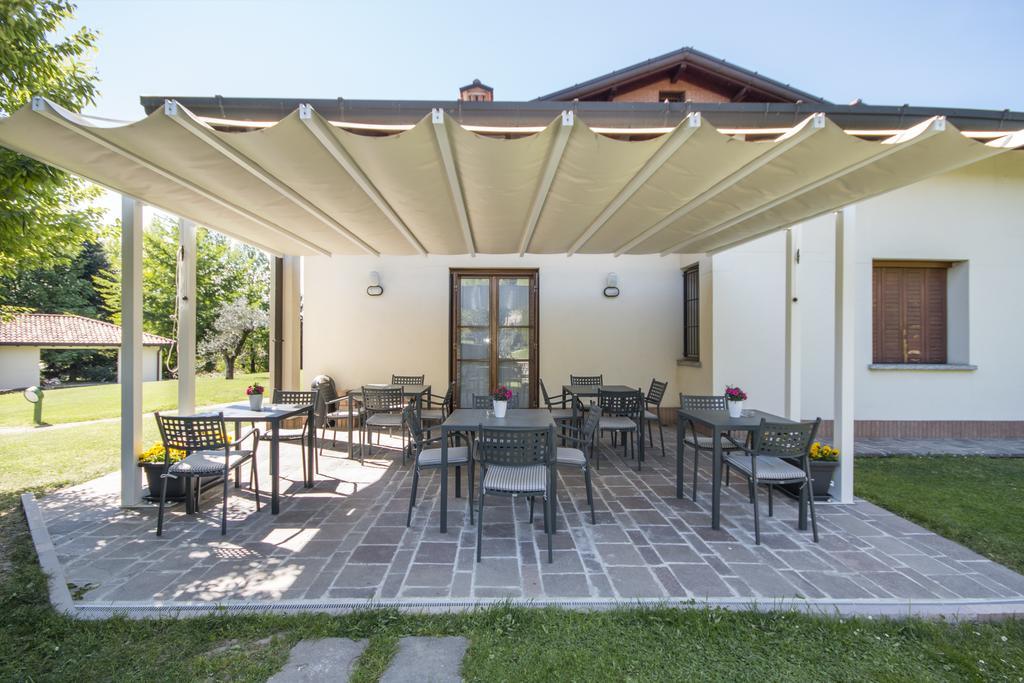 Bed and Breakfast Casa Ceruti Villa Guardia Exterior foto